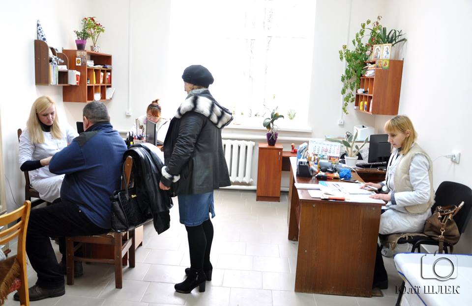 Які послуги надають сімейні лікарі і педіатри