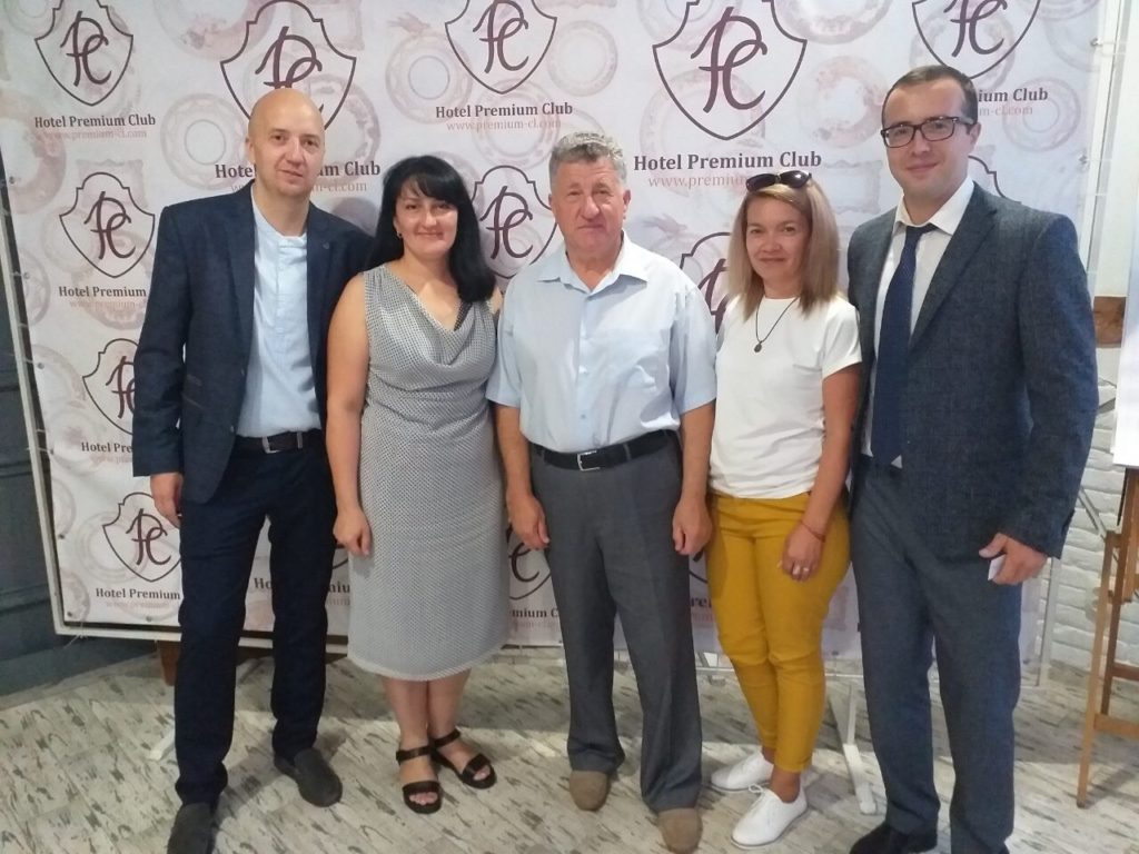 Головний лікар КП «Кіцманський некомерційний ЦПМСД» М.М.Заліщук відвідав семінар в м. Яремче «Робота над помилками у первинній медицині»