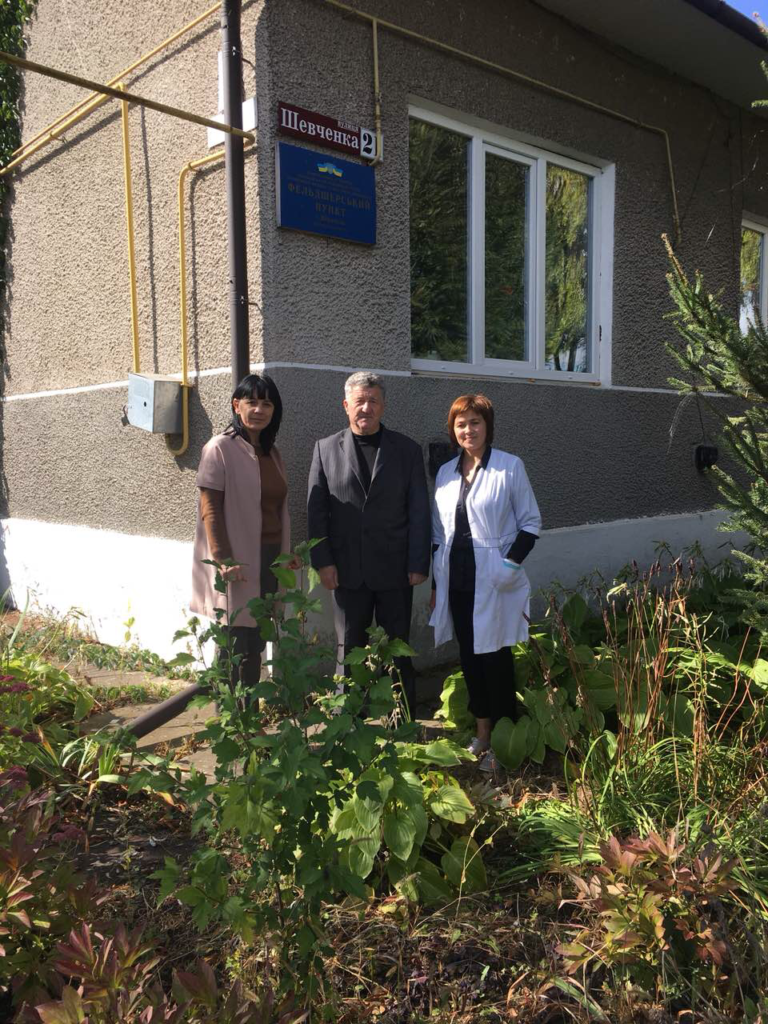 Головний лікар КП "Кіцманський некомерційний ЦПМСД" М.М.Заліщук з робочим візитом завітав на пункти здоров’я с. Южинець та Шишківці Ставцанської АЗПСМ